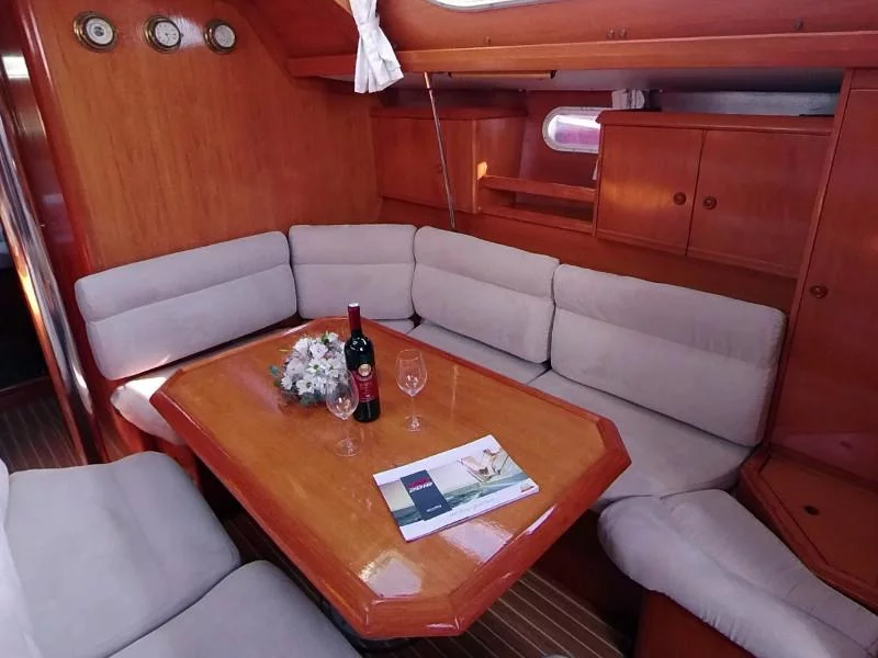 Sun Odyssey 42.2 (VERA I)  - 7