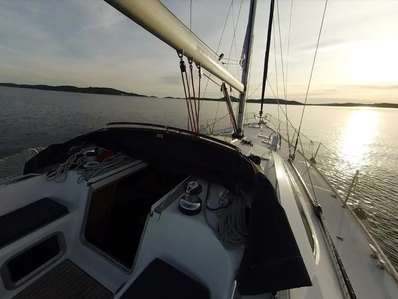 Sun Odyssey 54 DS (MACCHIATO)  - 8