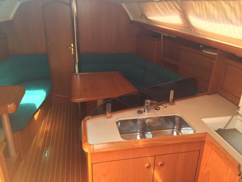 Sun Odyssey 37 (L'Avvelenata) Interior image - 6