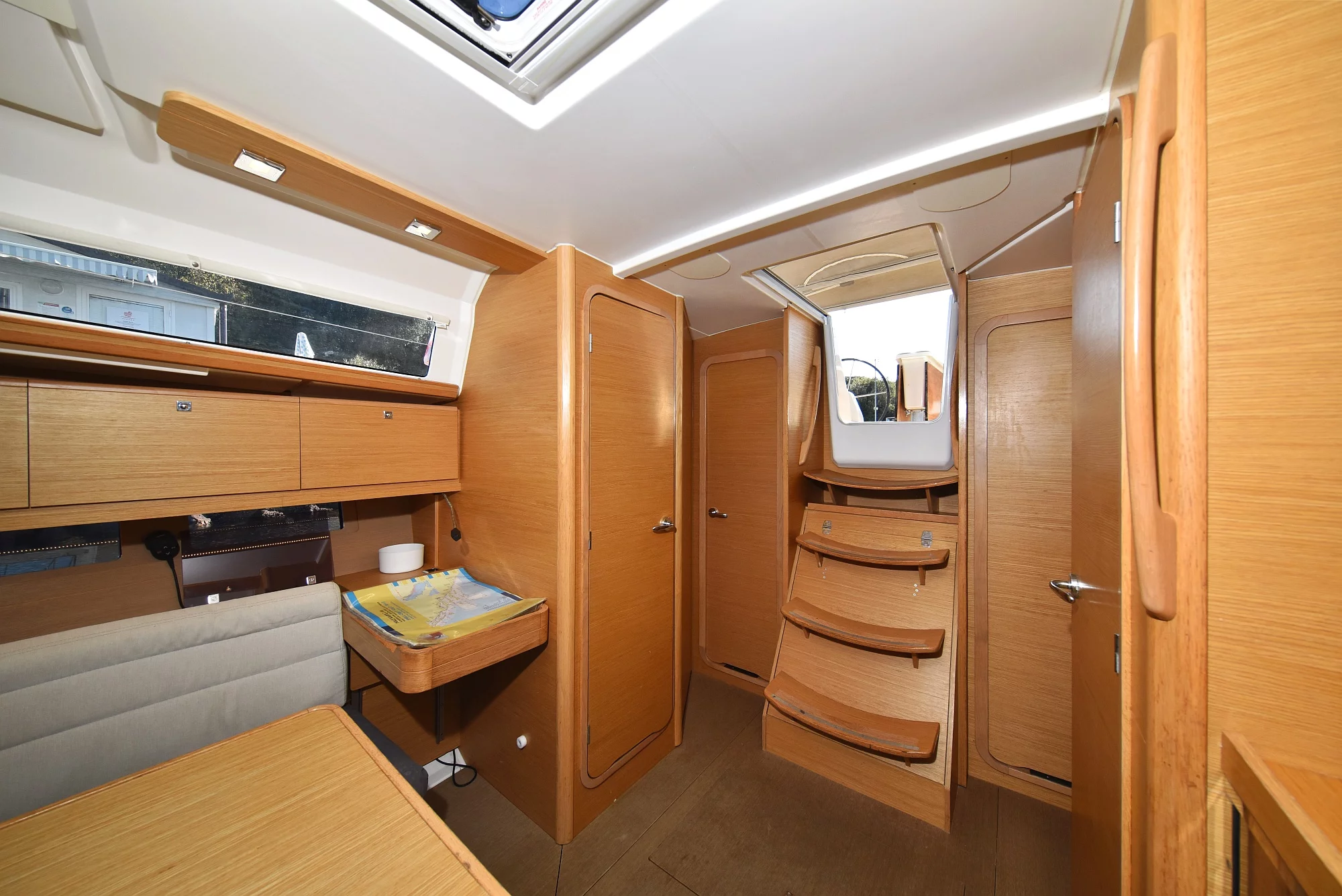 Dufour 382 (Sunset)  - 29
