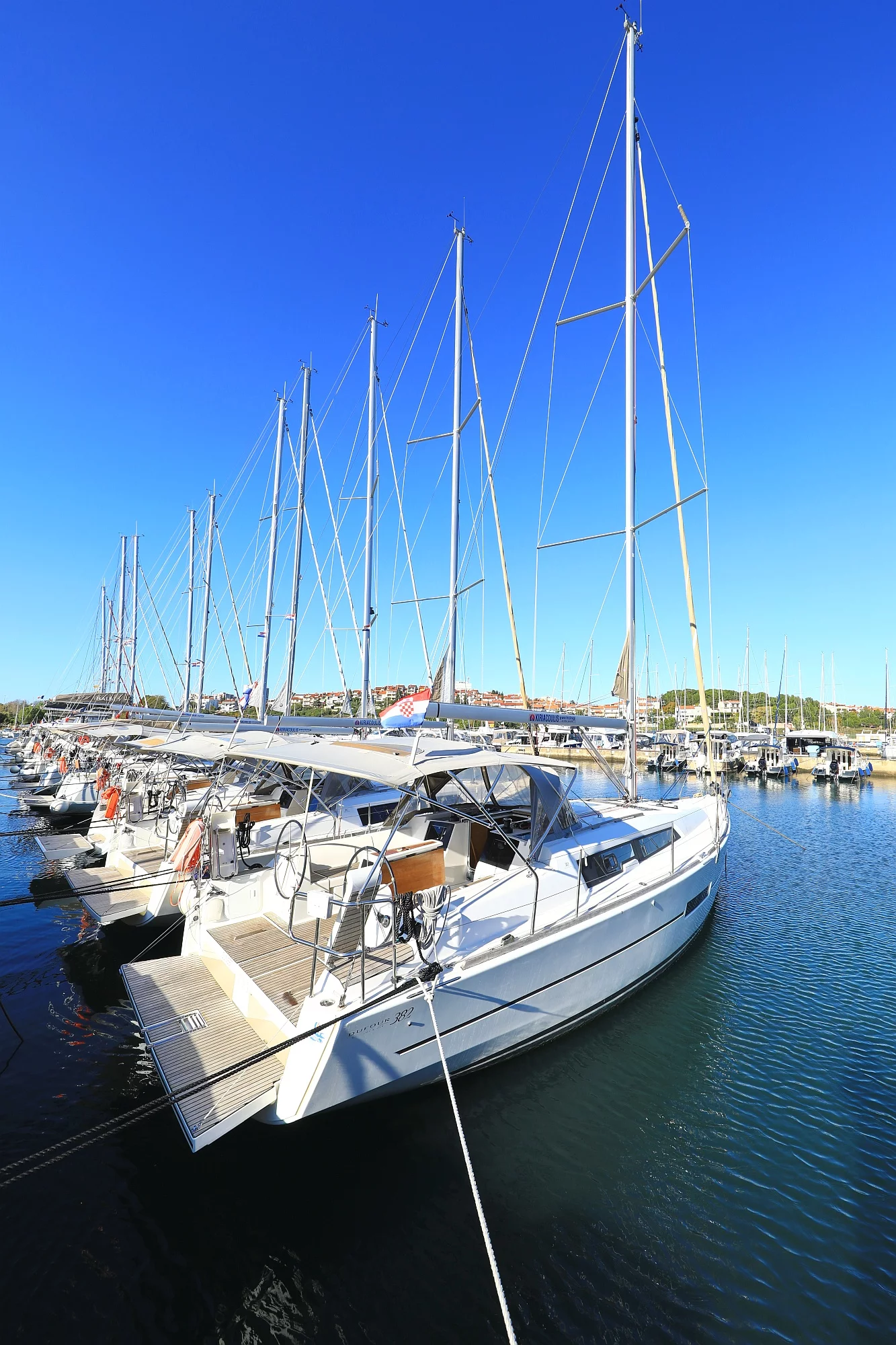 Dufour 382 (Sunset)  - 17