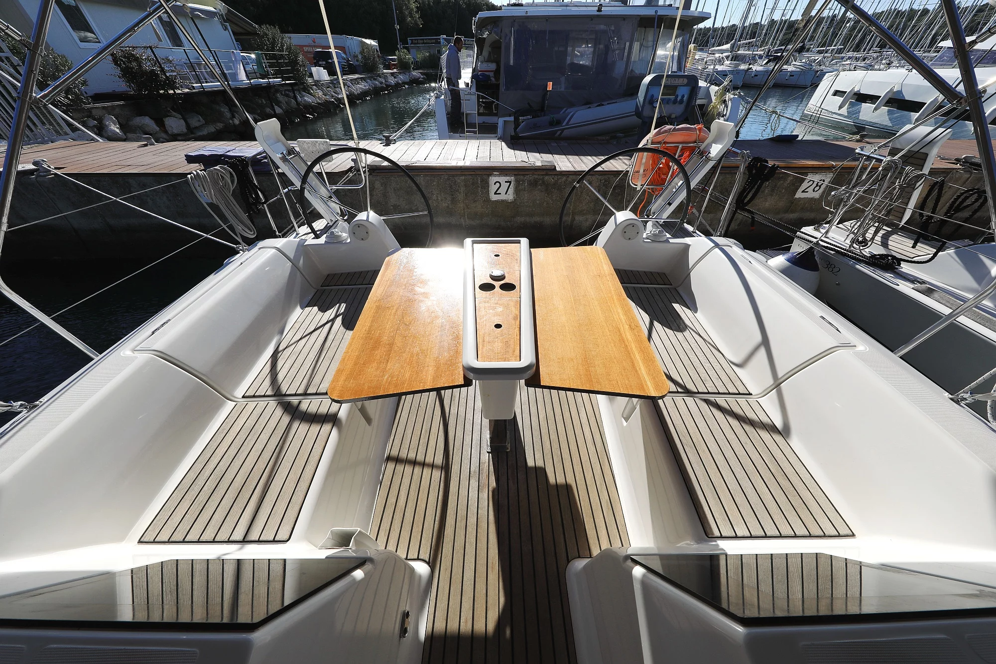 Dufour 382 (Sunset)  - 34