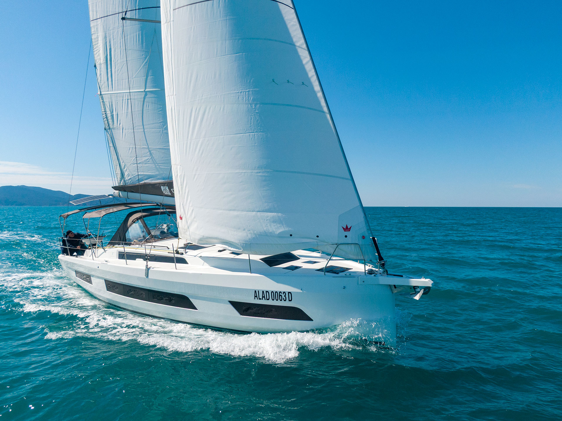 Dufour 41 — photo 1