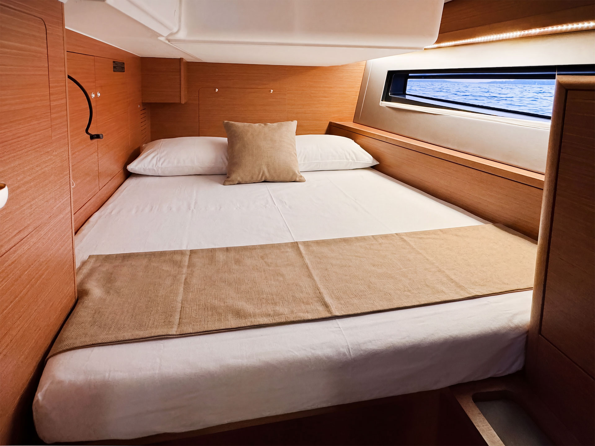 Dufour 41 — photo 11