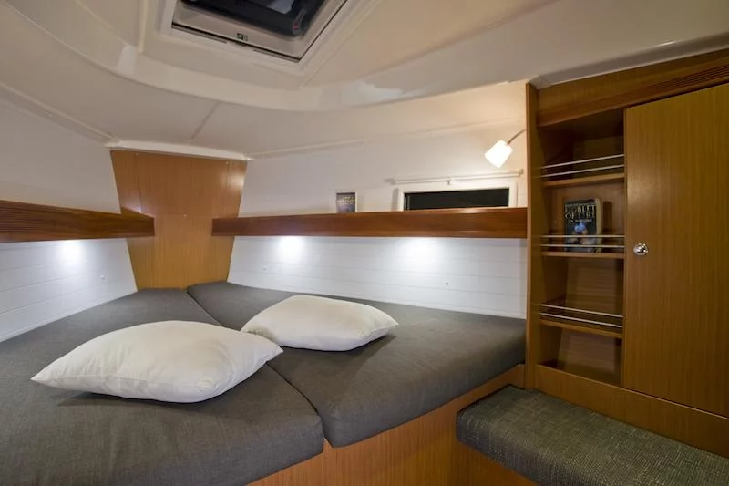 Bavaria 36 Cruiser (Mystic)  - 2