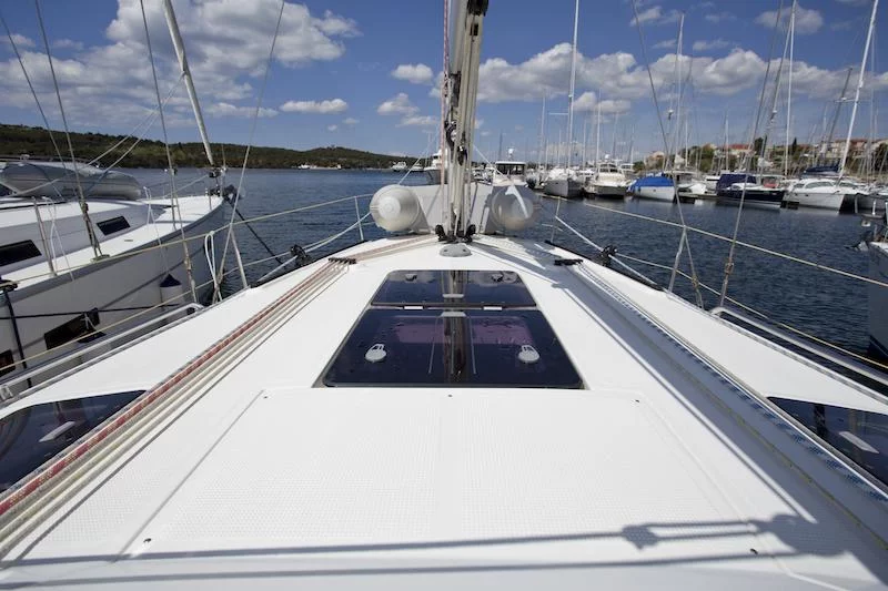 Bavaria 36 Cruiser (Mystic)  - 9