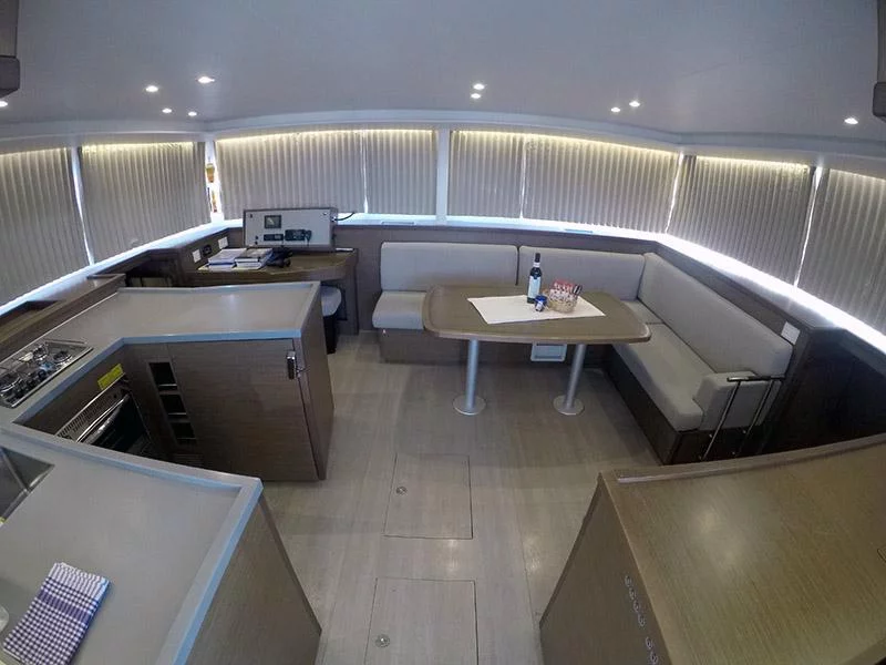 Lagoon 450 (Zuzo 2) Interior image - 19