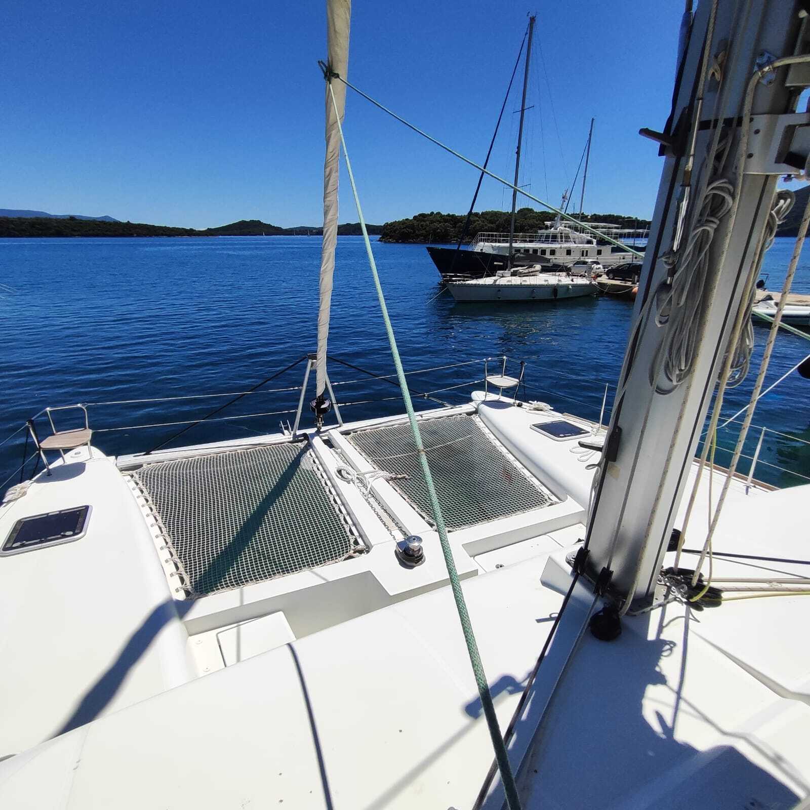 Lagoon 450 Fly — photo 10