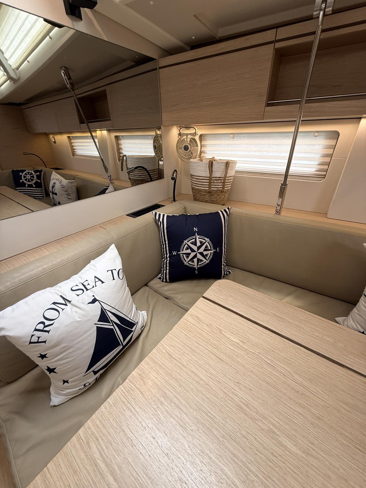 Oceanis 51.1 — photo 20