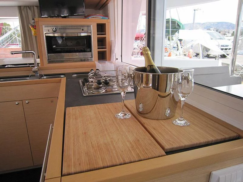 Lagoon 400 S2 (Emerald Seas)  - 7