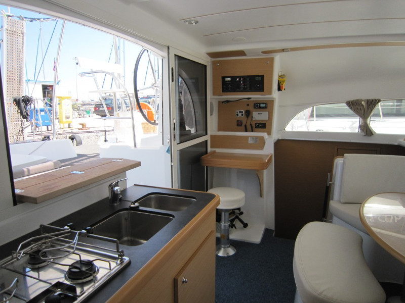 Photo #11 - Lagoon 380 (ThunderCat) in Lavrion - 7618