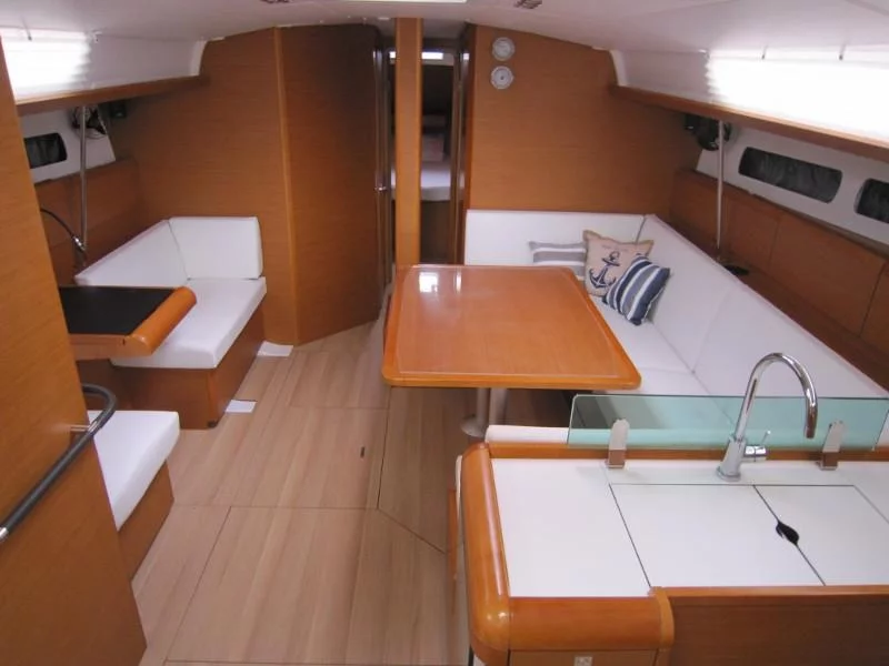 Sun Odyssey 449 (Airbender) Interior image - 6