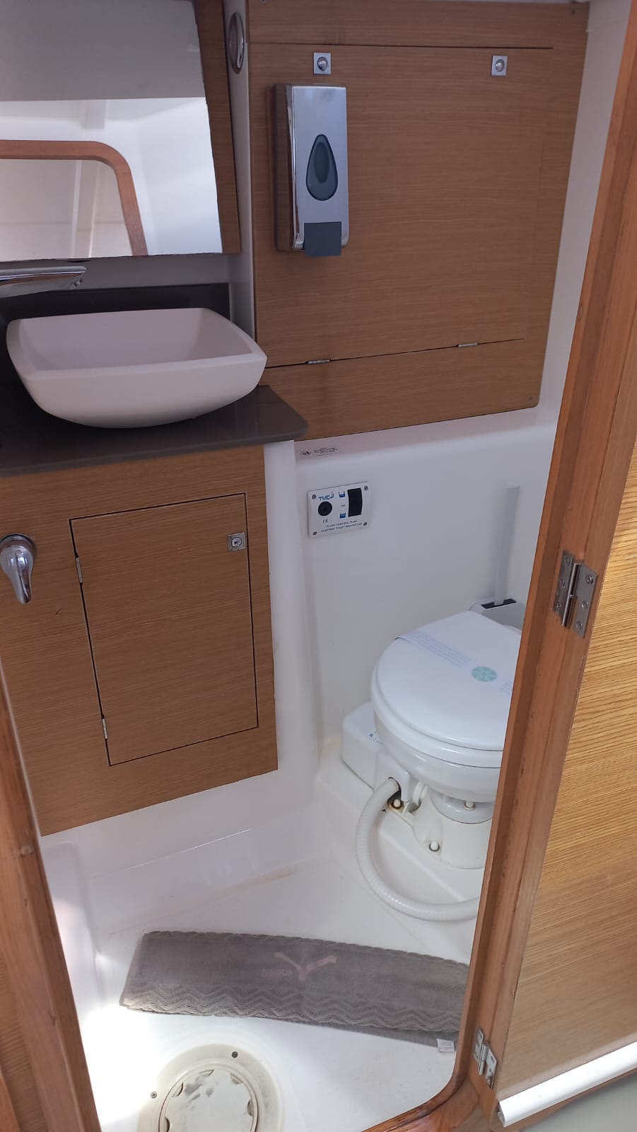 Dufour 360 GL — photo 21