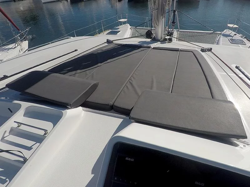 Lagoon 450 (Zuzo 2) Lagoon 450F - 21