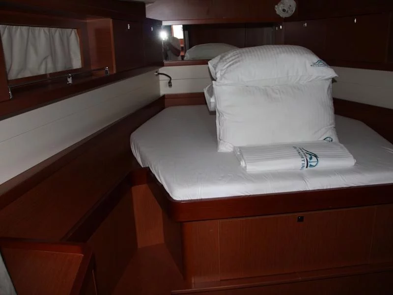 Oceanis 45 (Tonic)  - 16