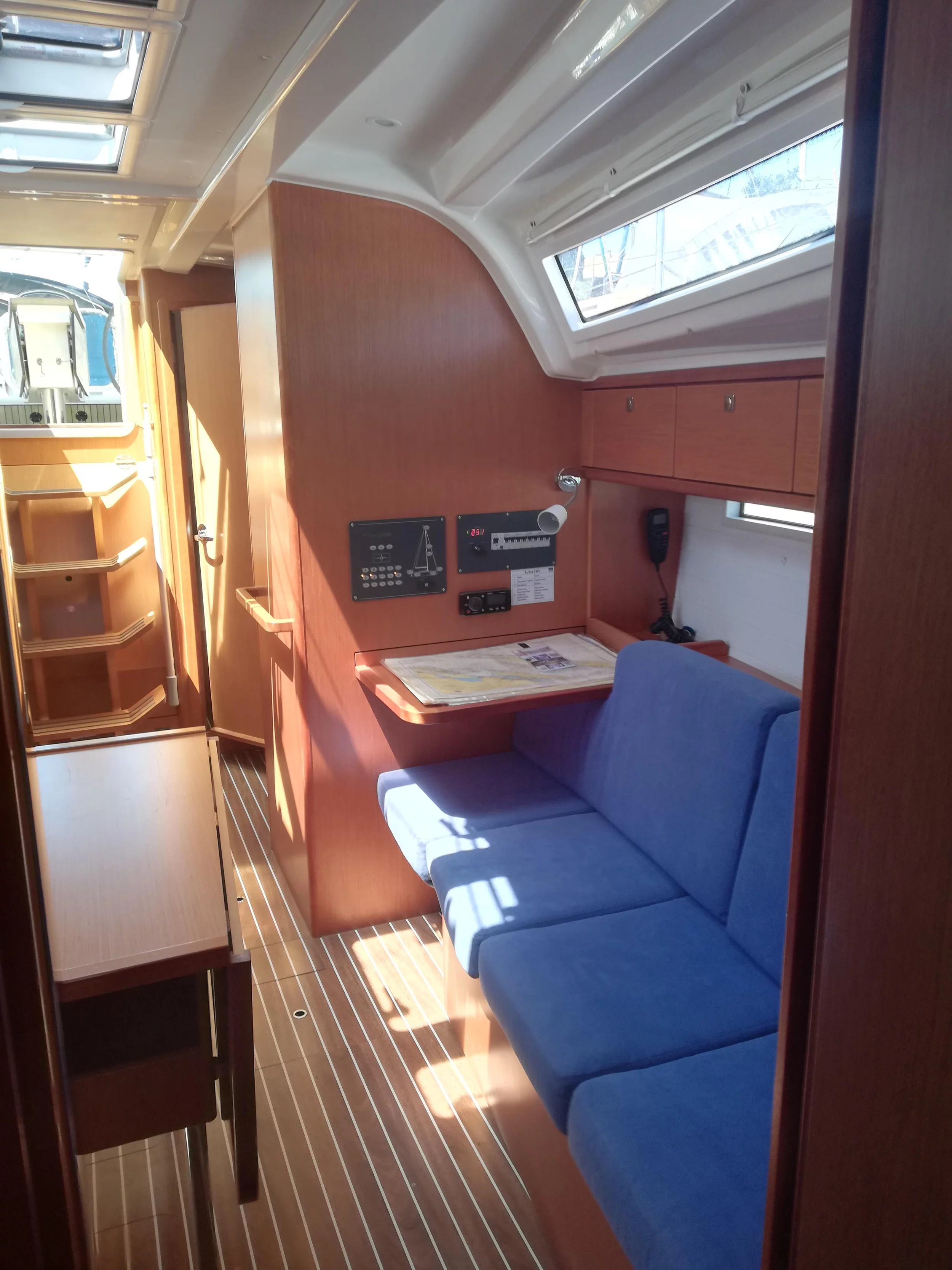 Bavaria Cruiser 37 (Diana)  - 1