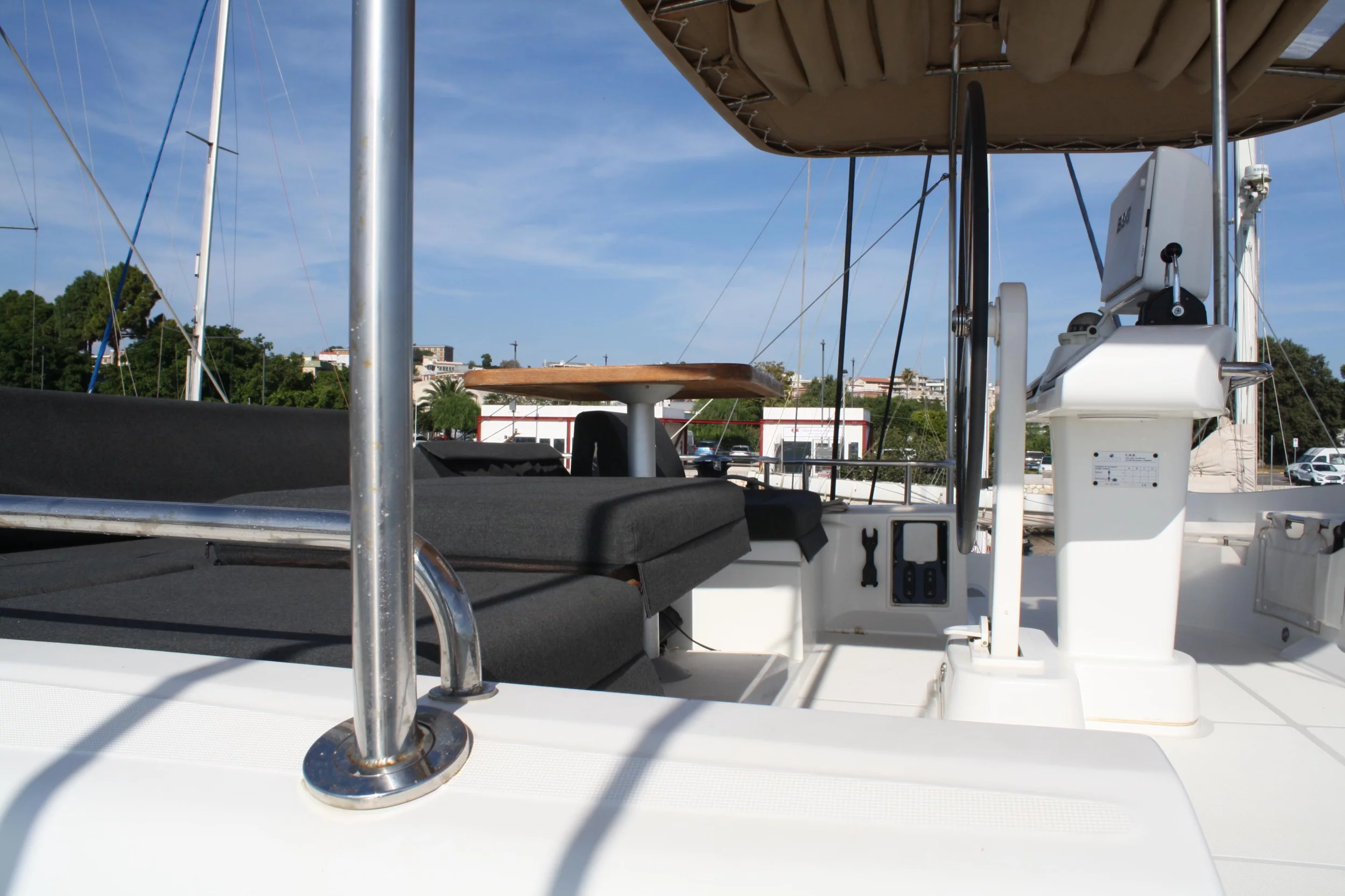 Lagoon 52F (Cala Luna)  - 20