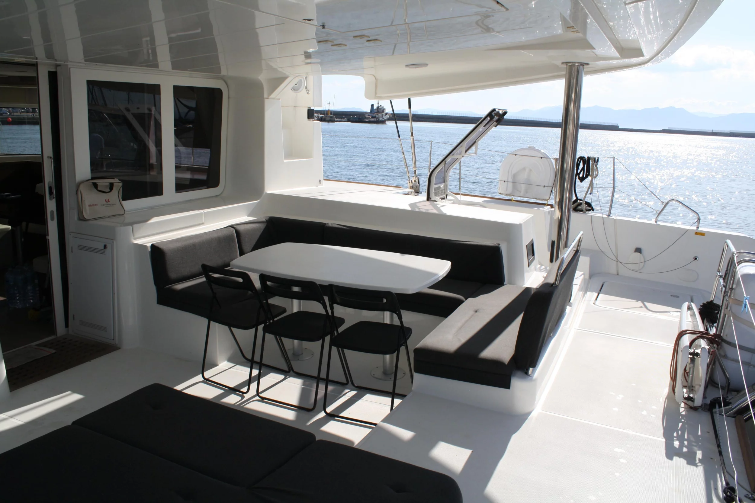 Lagoon 52F (Cala Luna)  - 1