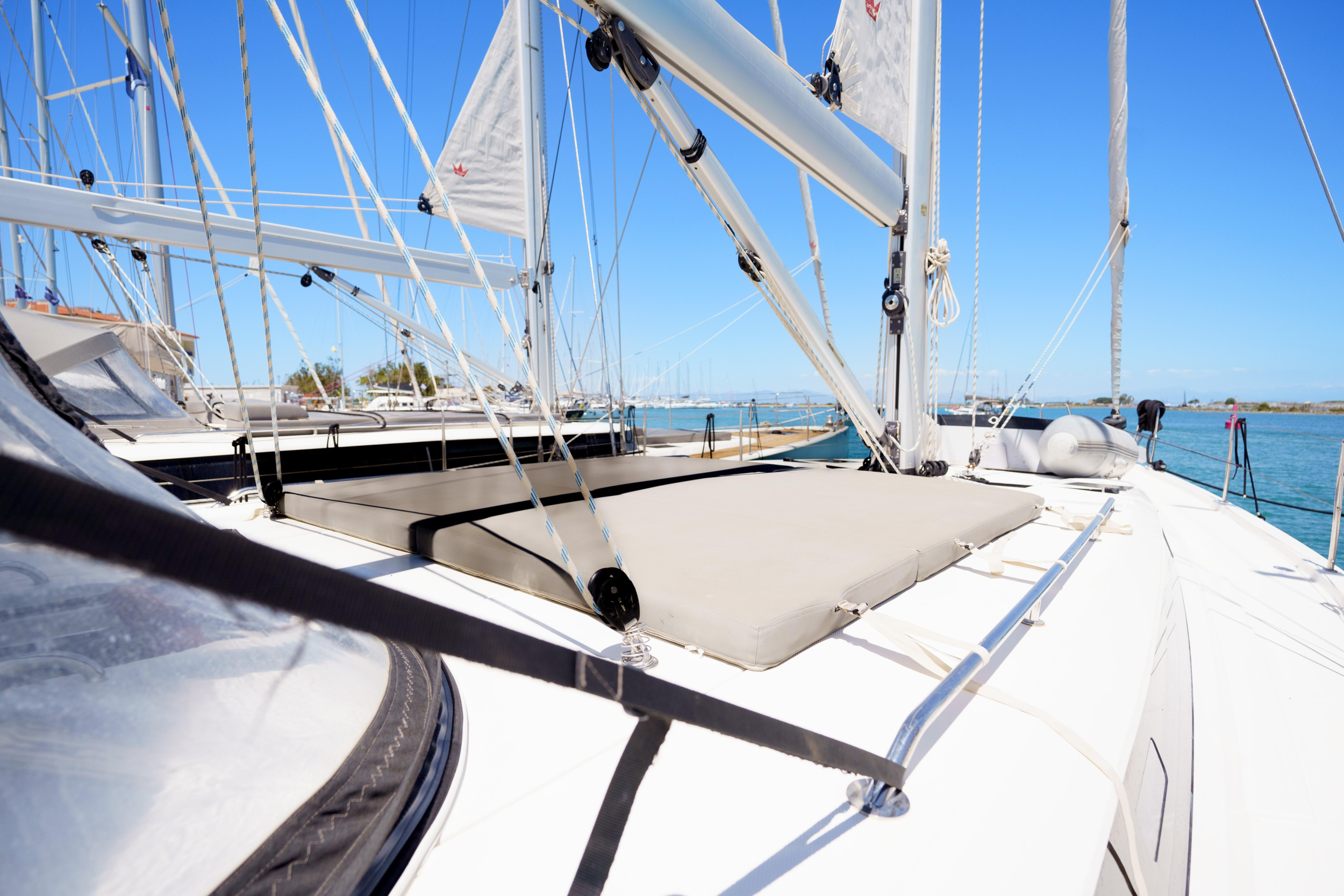 Bavaria C45 — photo 8