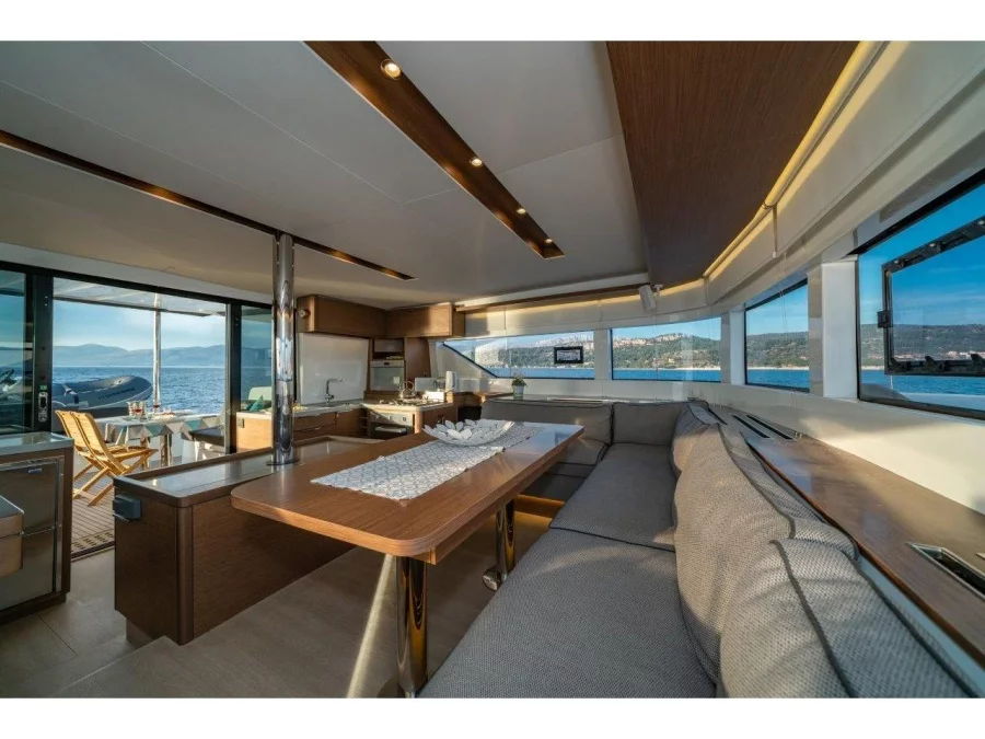 Lagoon 50 (CAPTAIN MORGAN) Interior image - 11