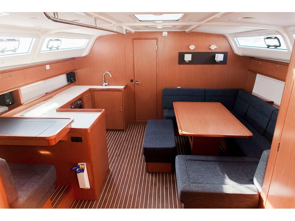 Bavaria Cruiser 51 (S/Y Navarino) Interior image - 1