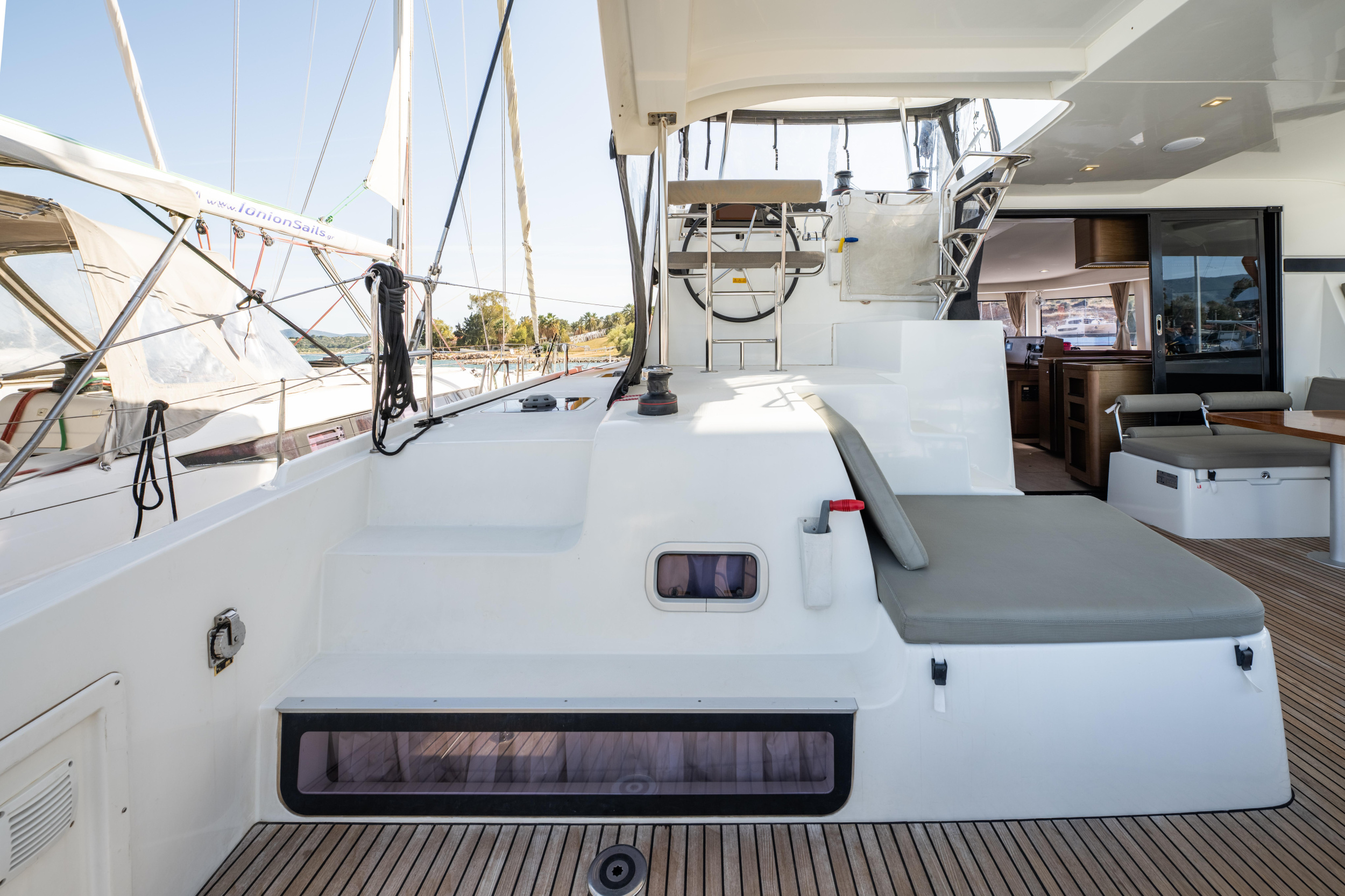 Lagoon 42 — photo 15