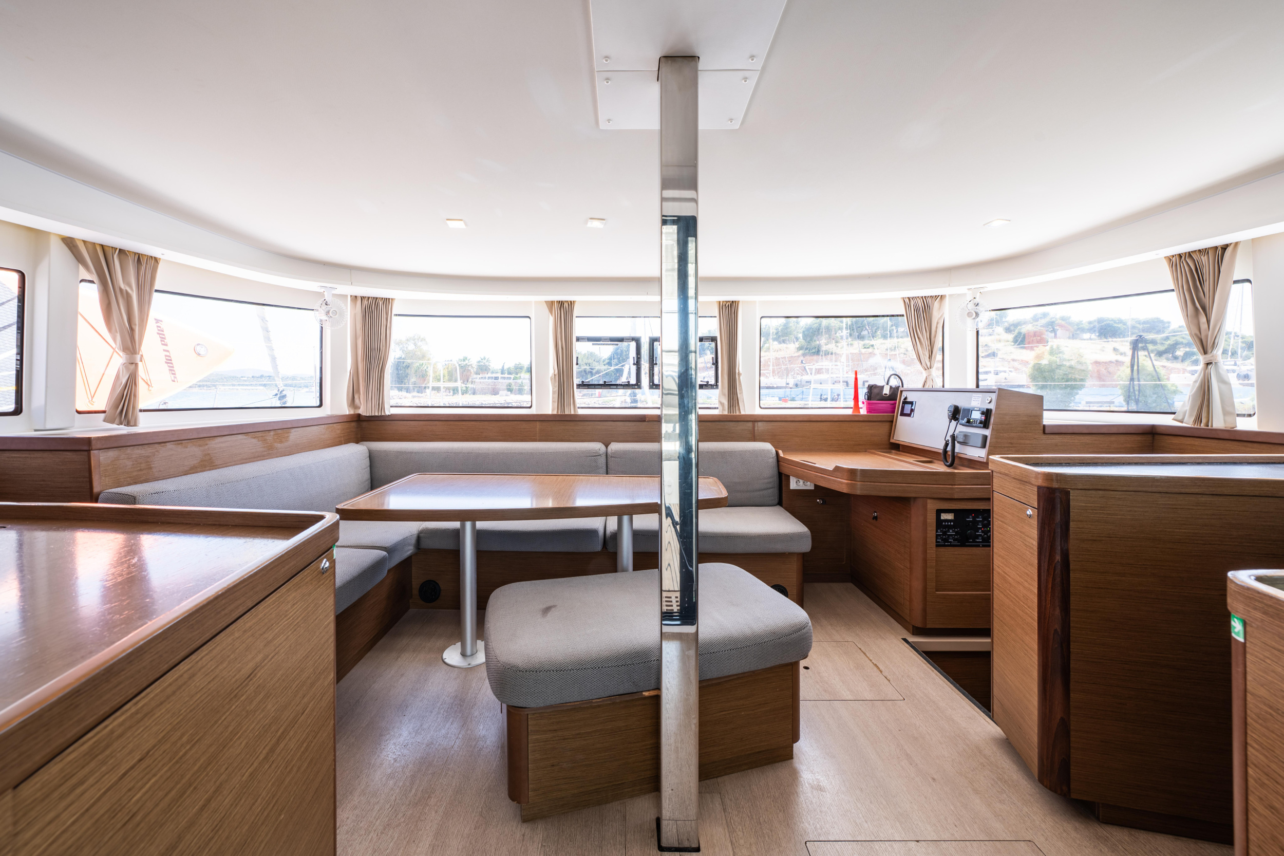 Lagoon 42 — photo 12