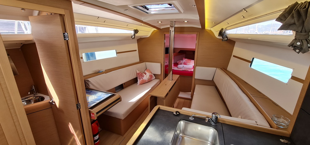 Photo #3 - Sun Odyssey 349 (Dorina) in Pula - 3719
