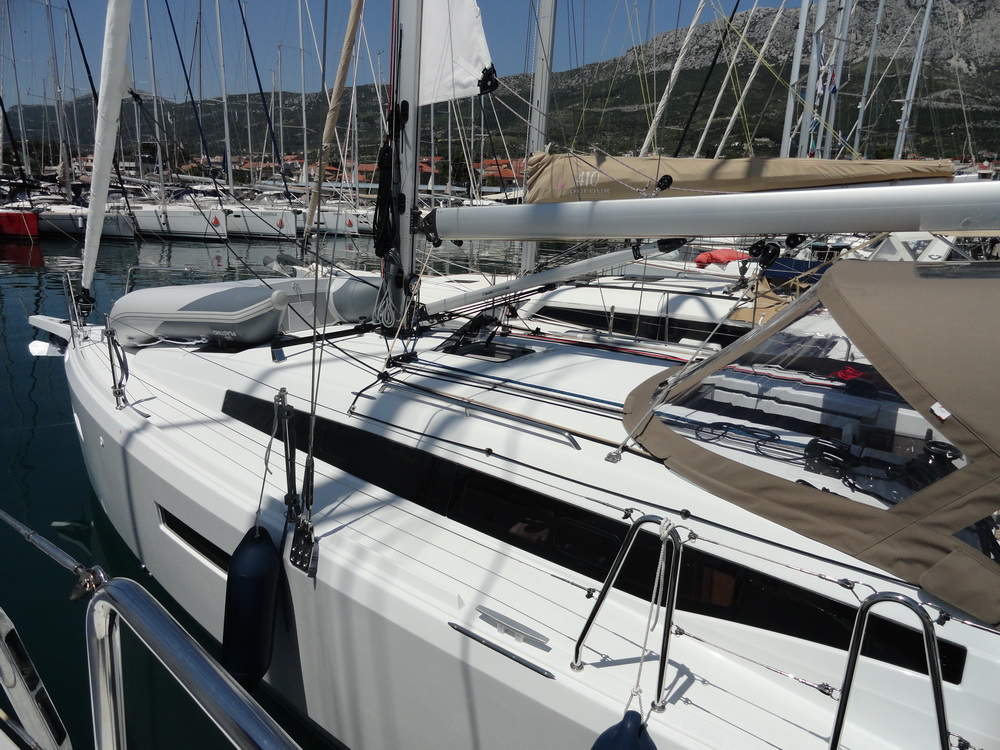 Photo #4 - Sun Odyssey 380 (Maravilha) in Kastela - 7988