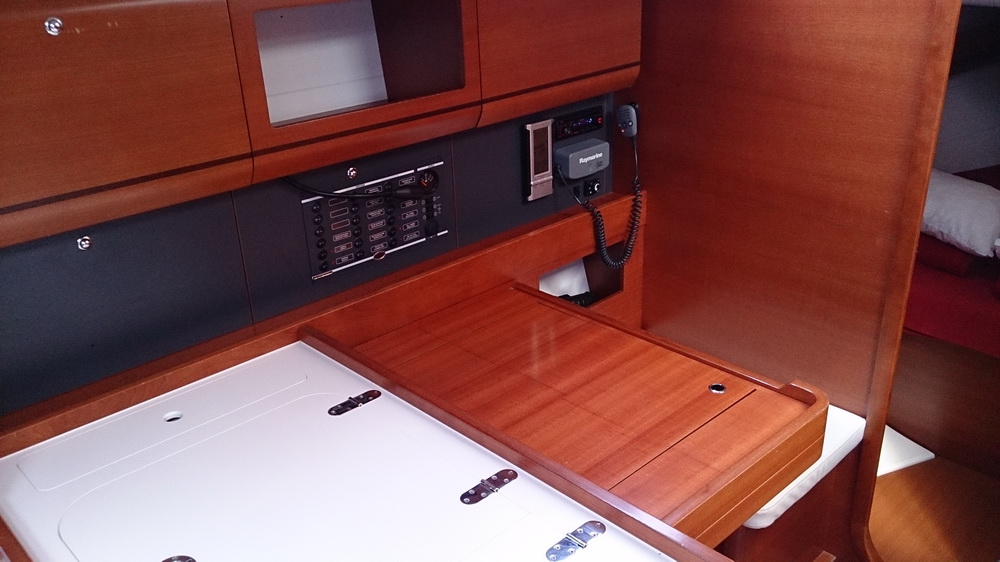 Photo #10 - Dufour 405 RM (La Digue) in Pula - 23493