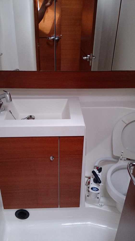 Photo #12 - Dufour 405 RM (La Digue) in Pula - 23493