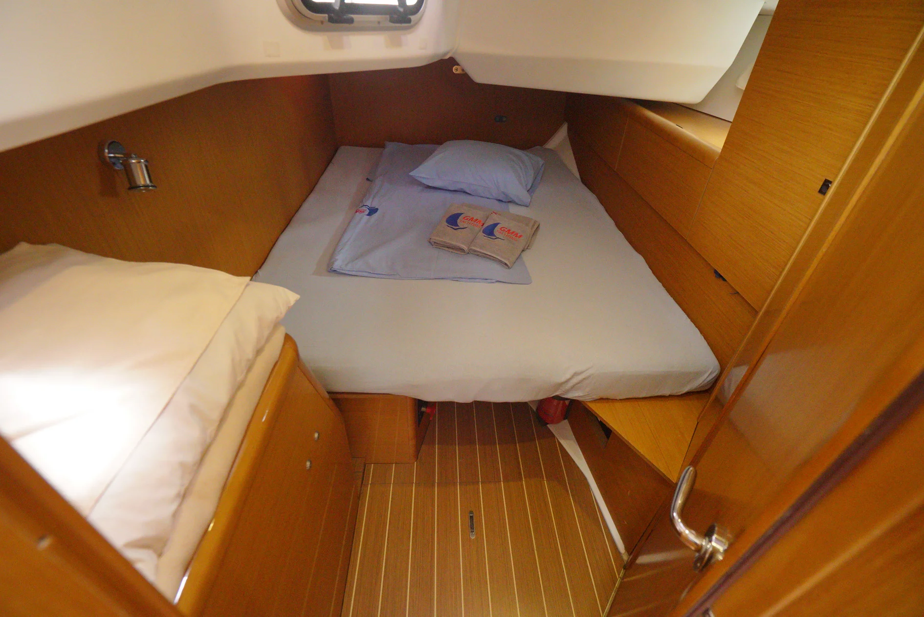 Sun Odyssey 44 i (Night & Day)  - 18