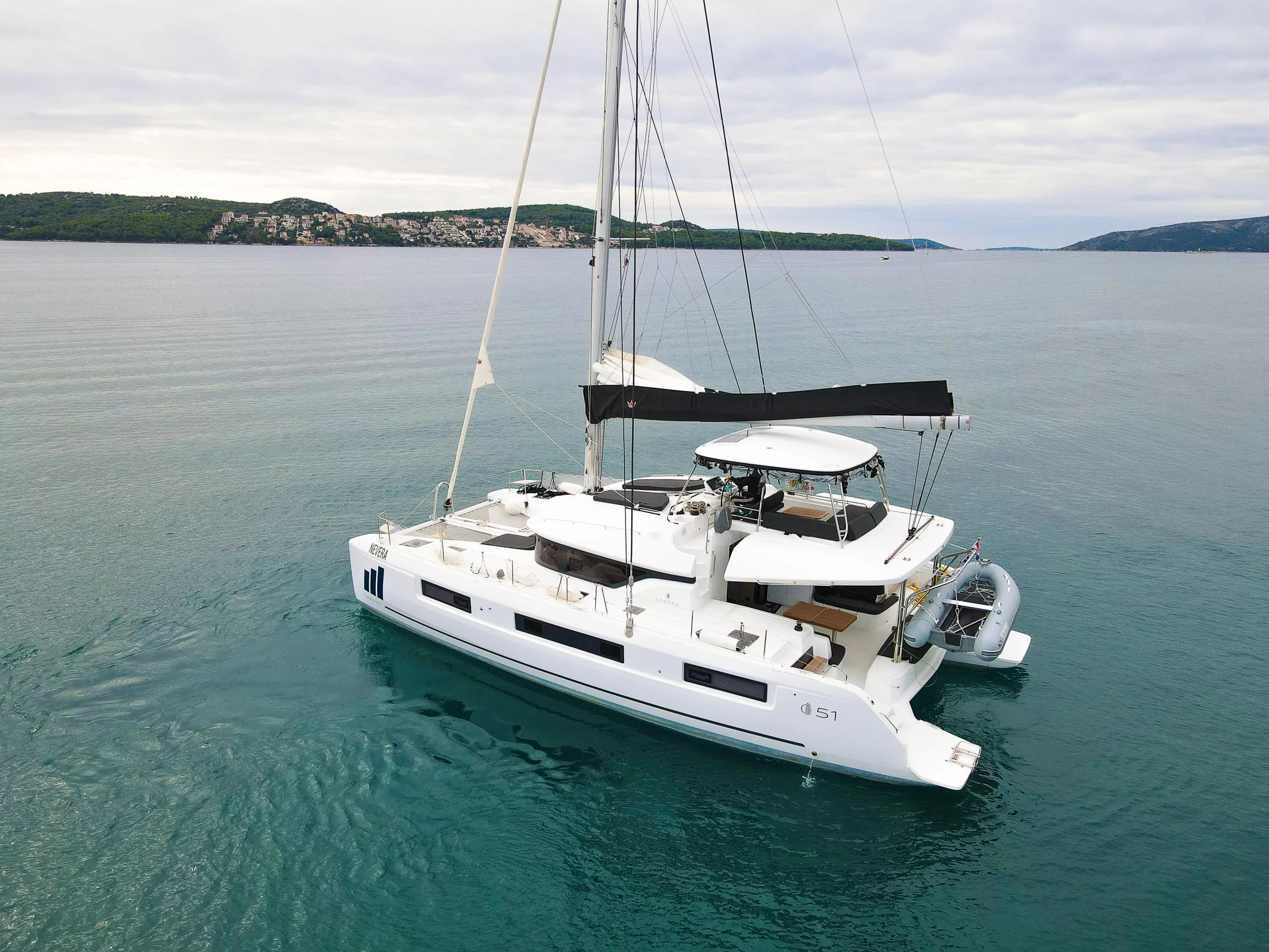 Lagoon 51 Fly (Nevera)  - 13