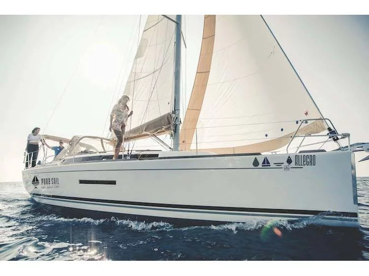 Dufour Grand Large 382 (Allegro) Main image - 12