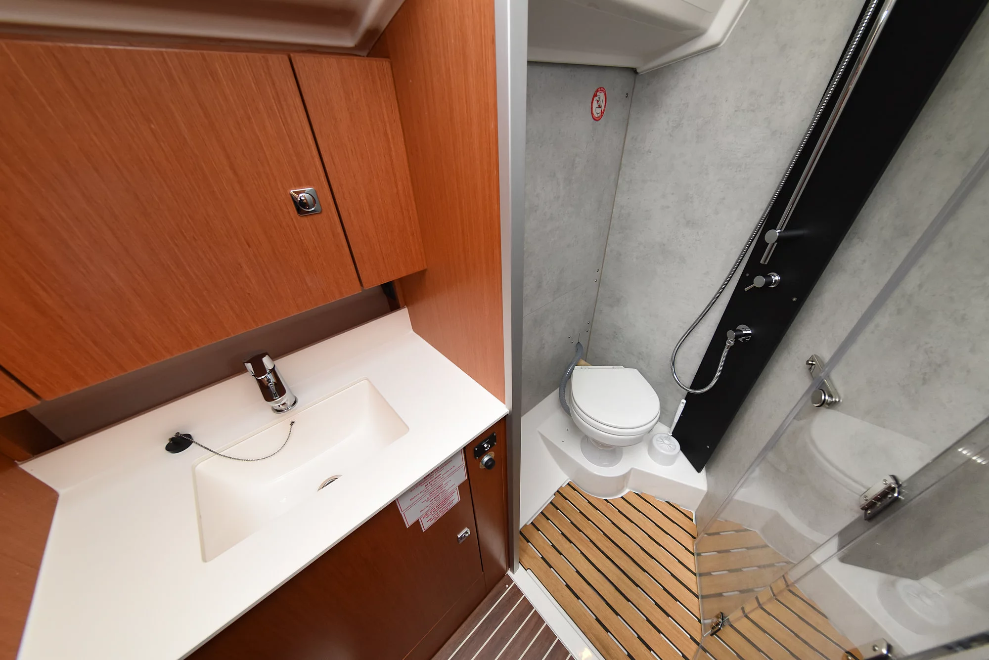 Bavaria C42 (Dna)  - 37