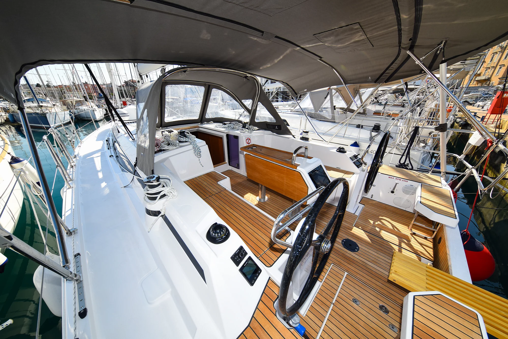Bavaria C38 (SEA CLOUD)  - 12