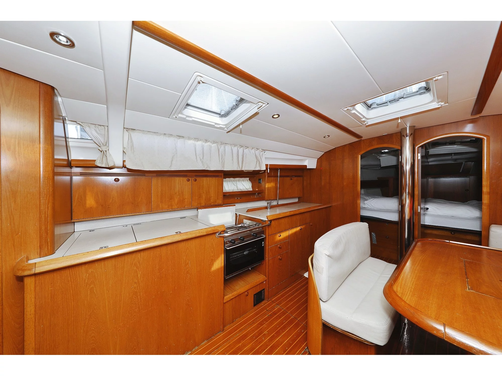 Sun Odyssey 45 (LEJLA) Interior image - 28