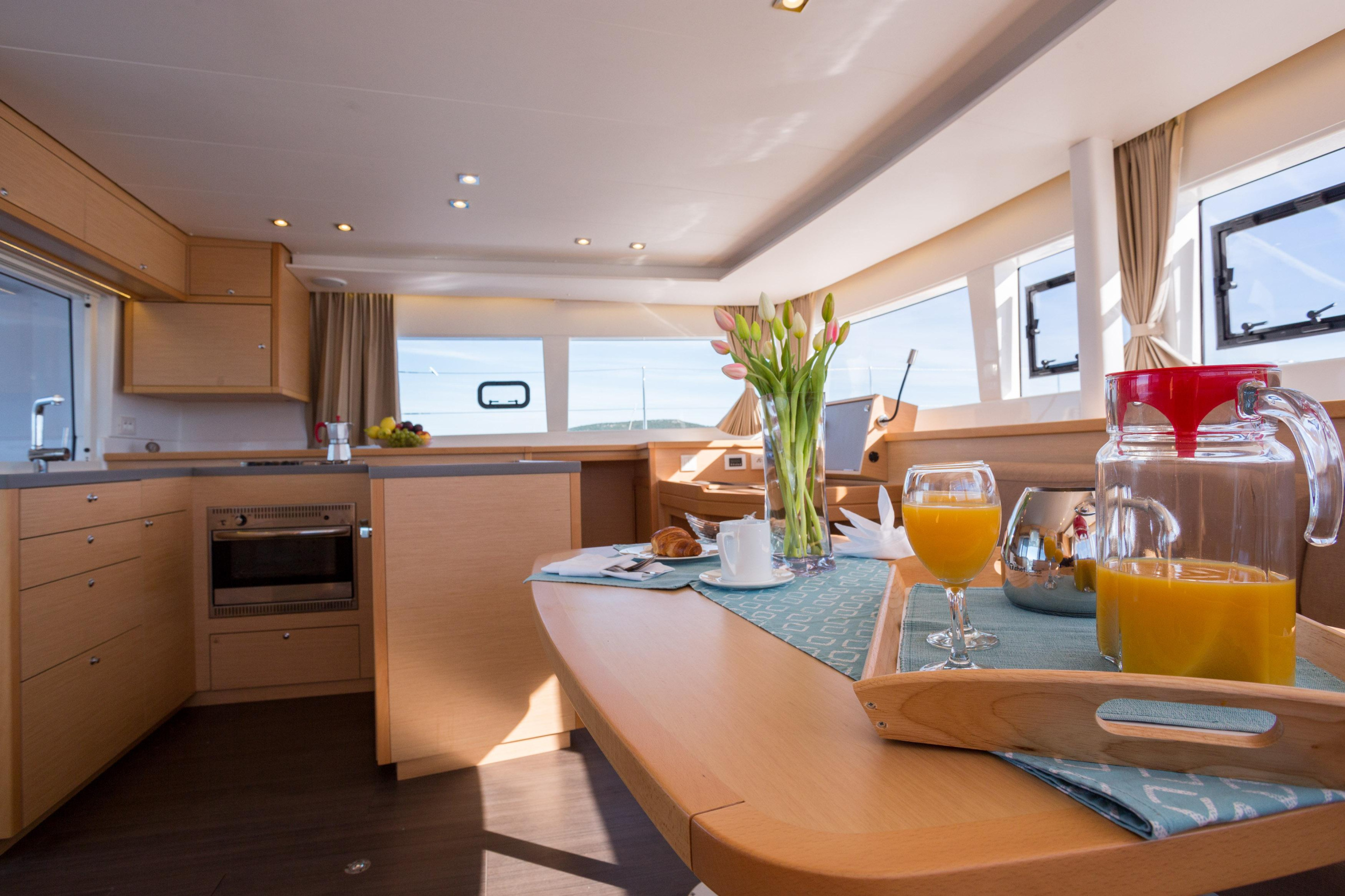 Photo #6 - Lagoon 450 F Luxury (BRIGHT MOON) in Trogir - 6457