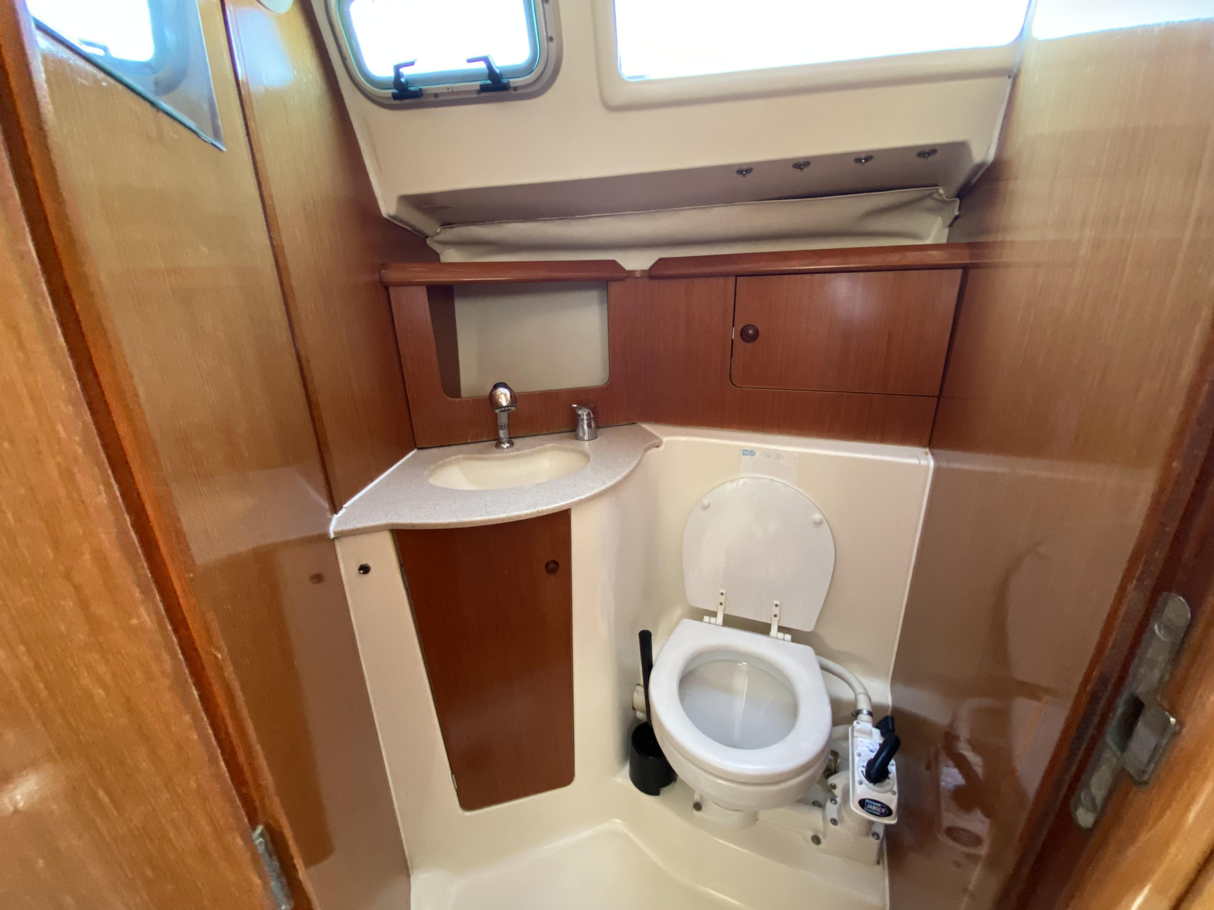 Photo #3 - Sun Odyssey 32 (Zarif) in Fethiye - 10870