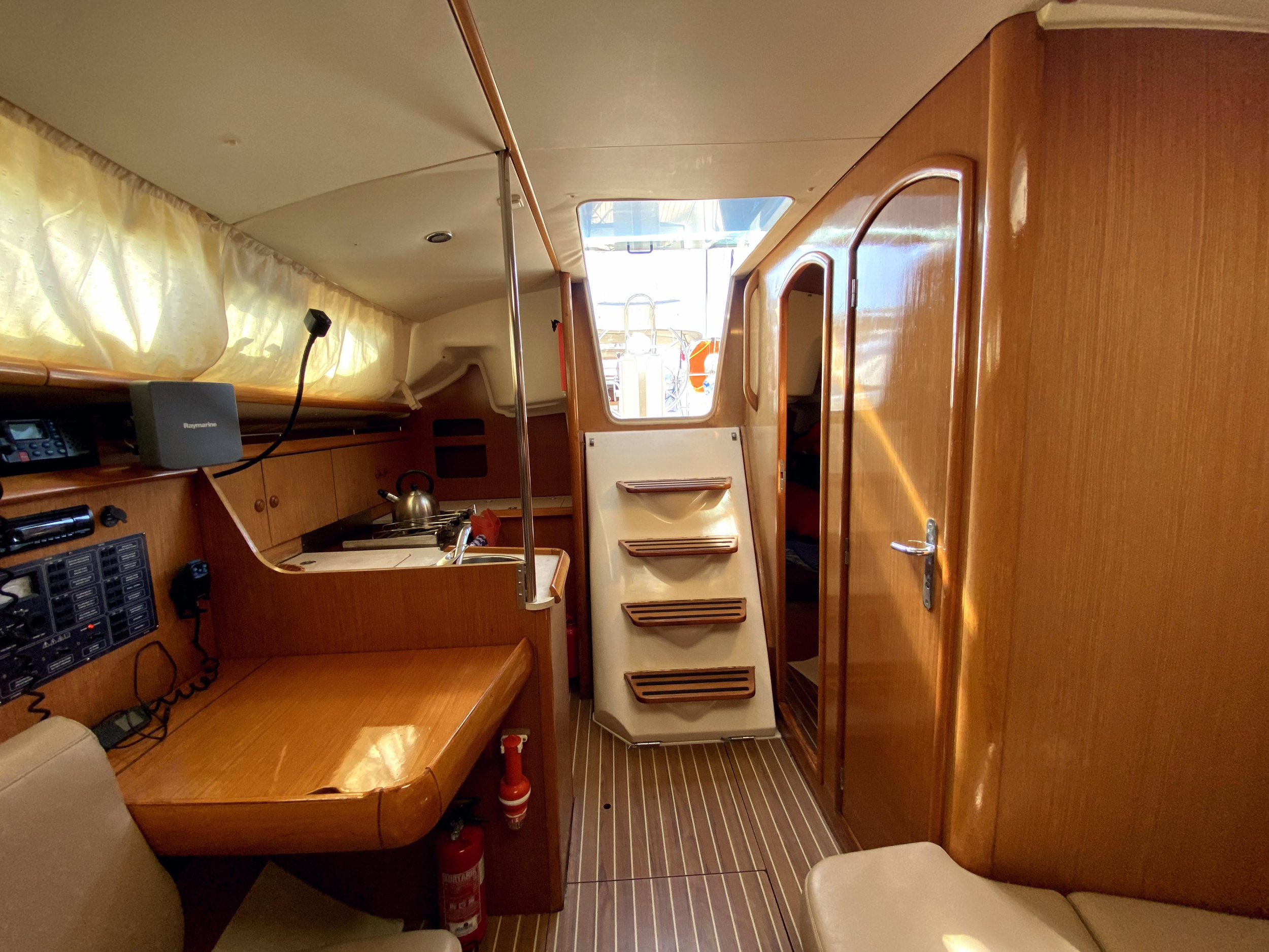 Photo #7 - Sun Odyssey 32 (Zarif) in Fethiye - 10870
