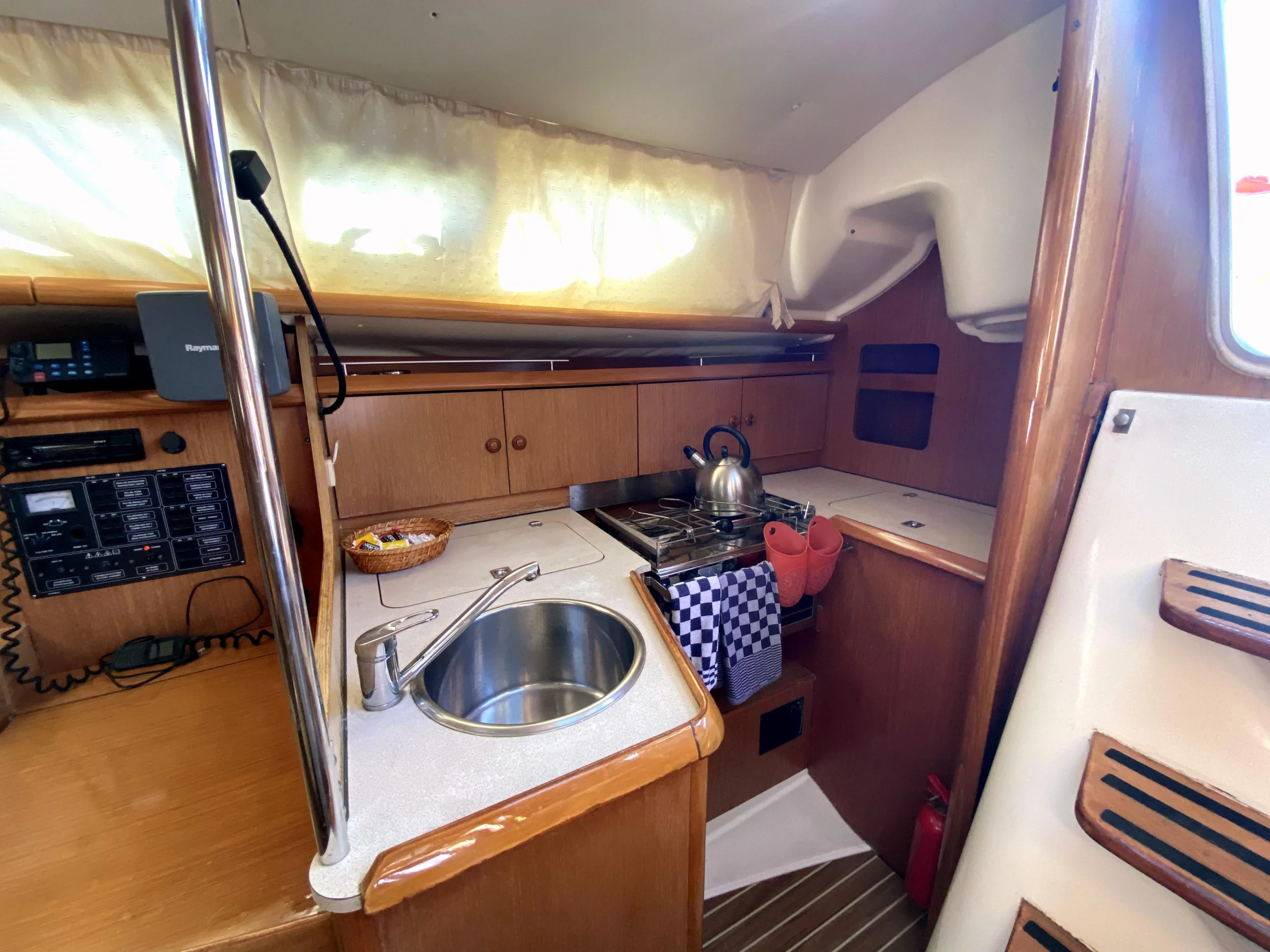 Sun Odyssey 32 (Zarif)  - 7