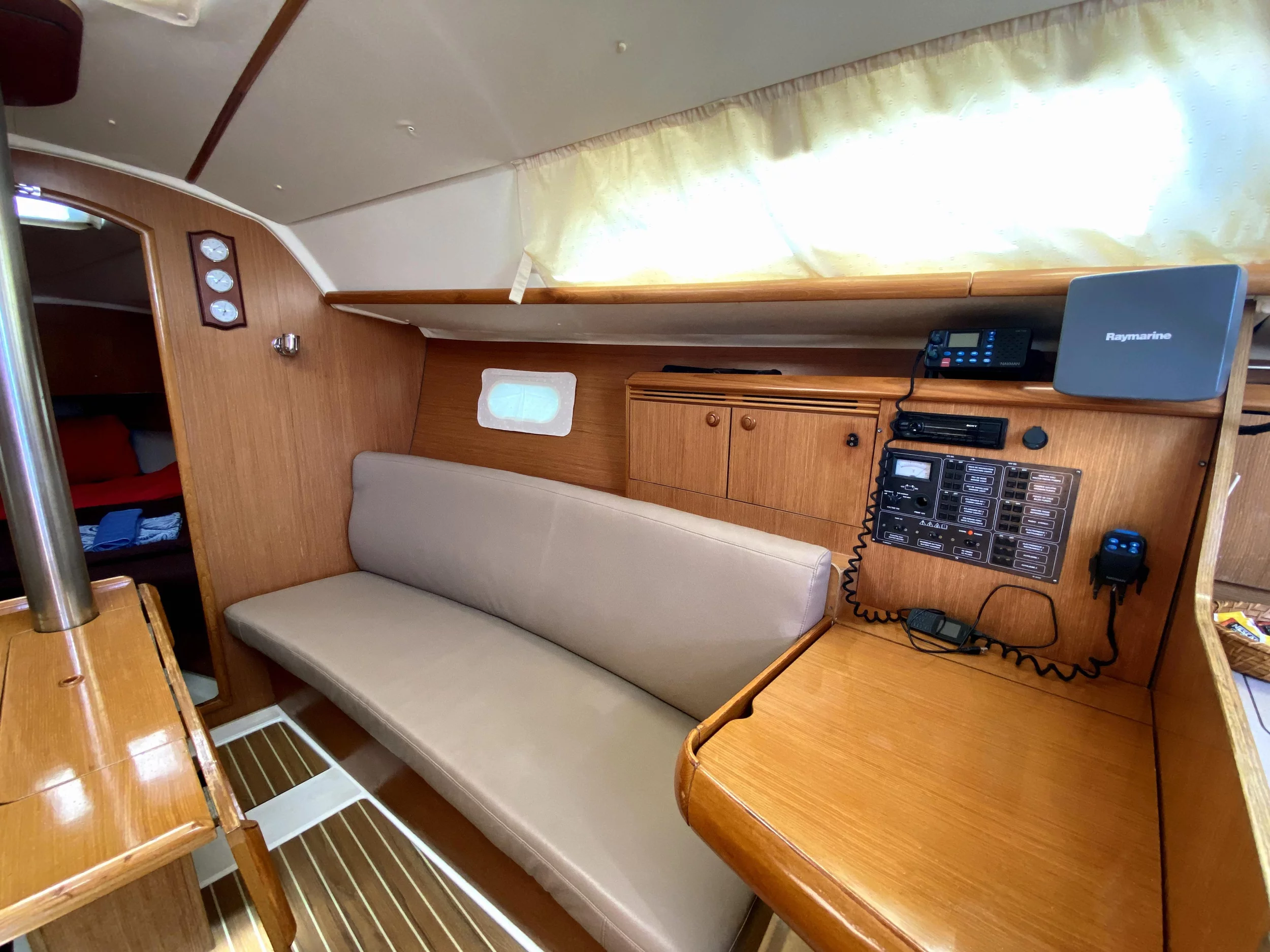 Sun Odyssey 32 (Zarif)  - 1