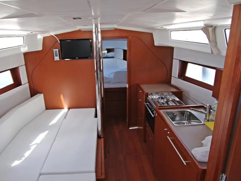 OCEANIS 38 BT (FEDE)  - 2