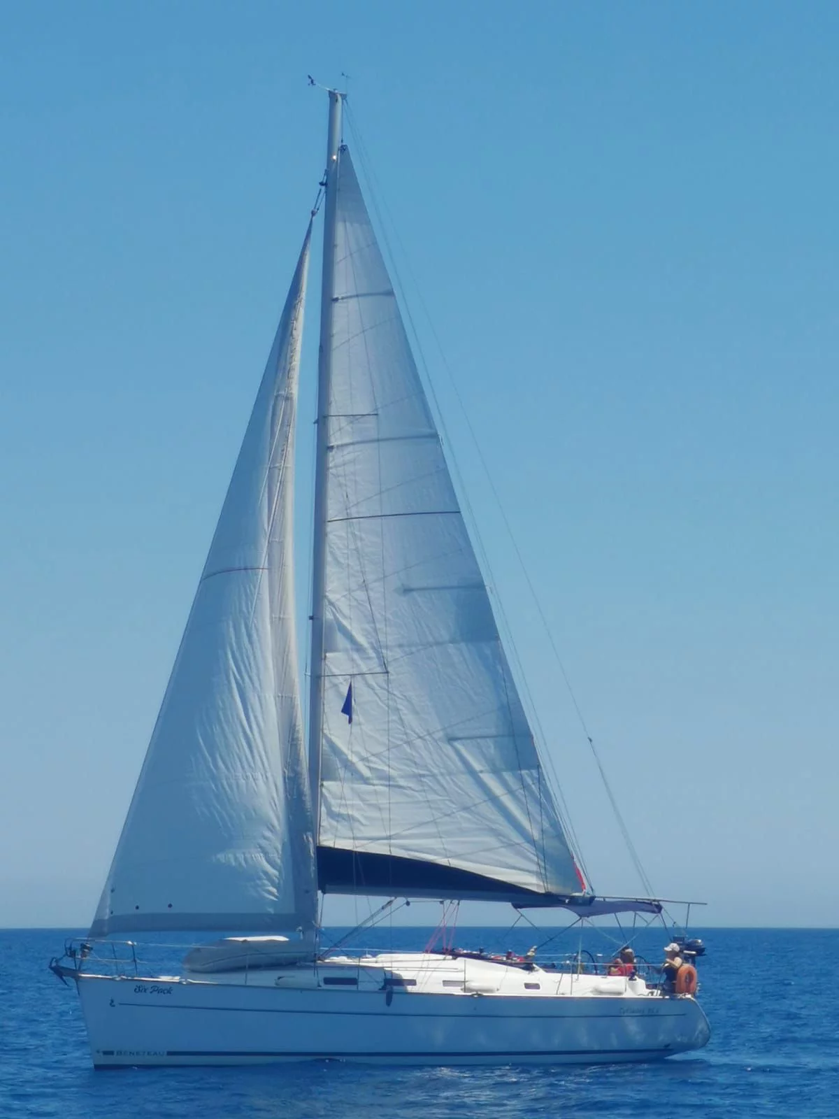 Cyclades 39.3 (Six Pack)  - 11