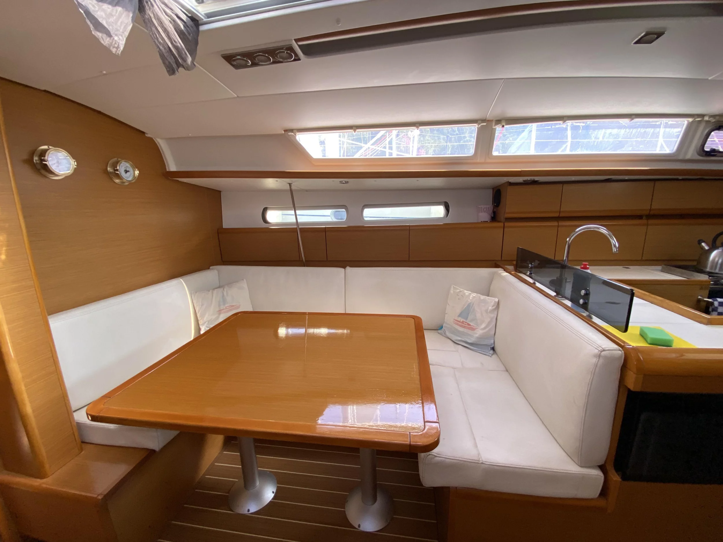 Sun Odyssey 409 (Pangea)  - 10