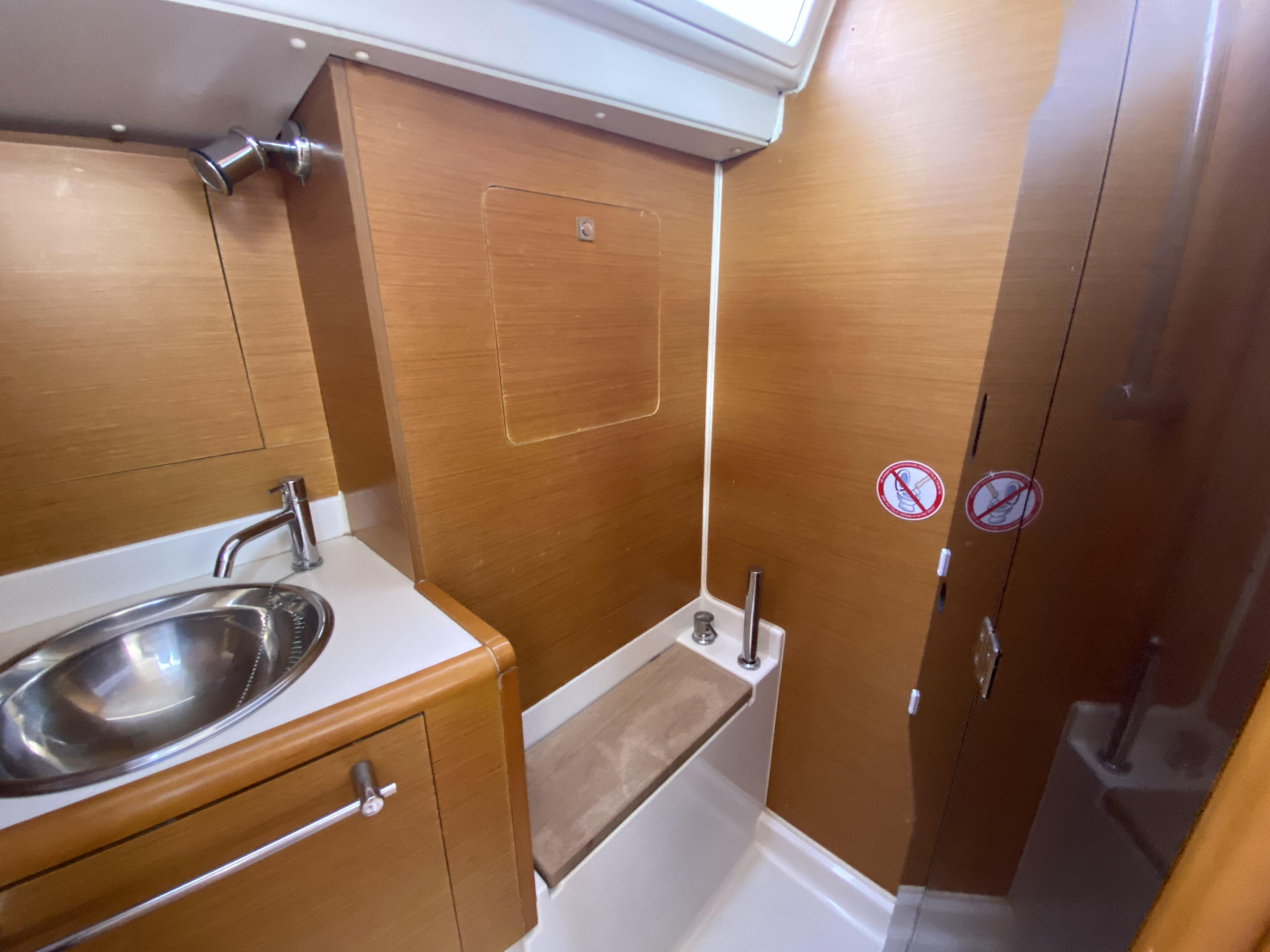 Photo #5 - Sun Odyssey 409 (Pangea) in Fethiye - 22123