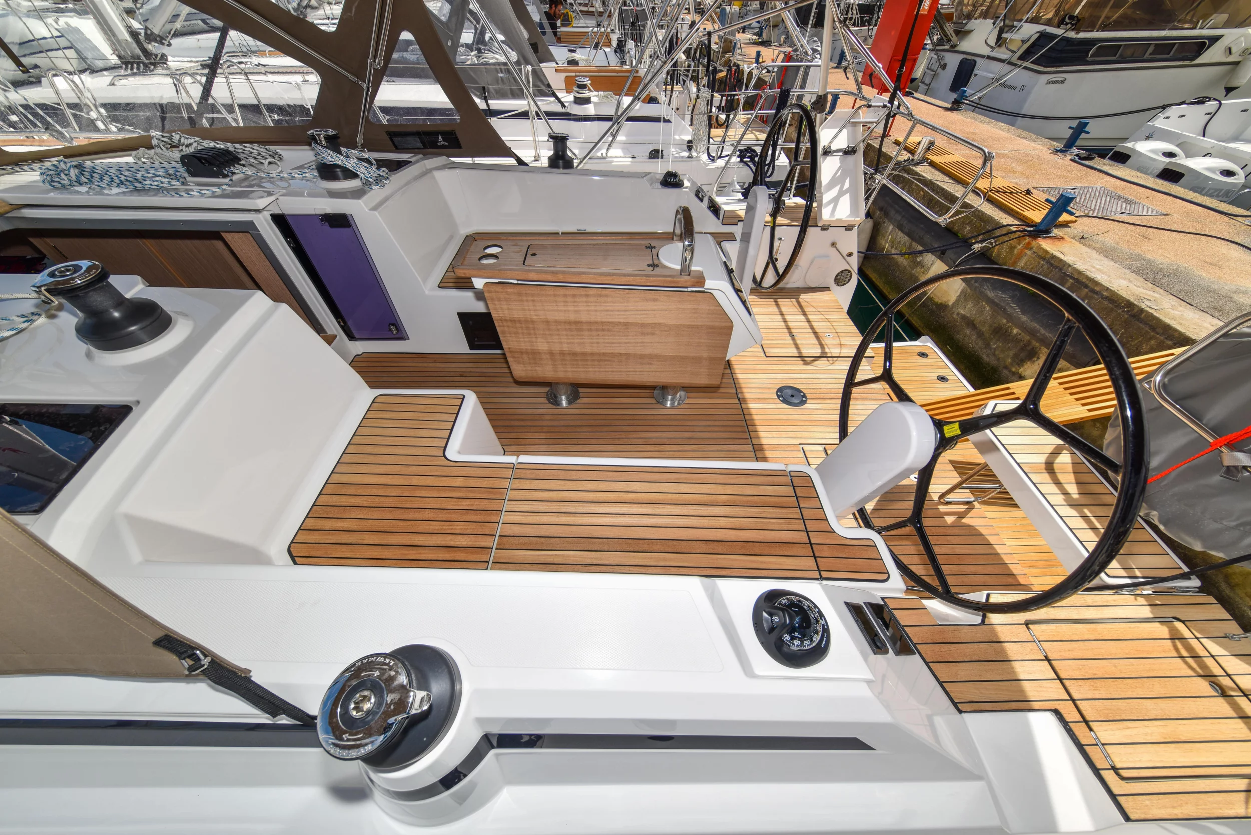 Bavaria C42 (Mauvic)  - 47