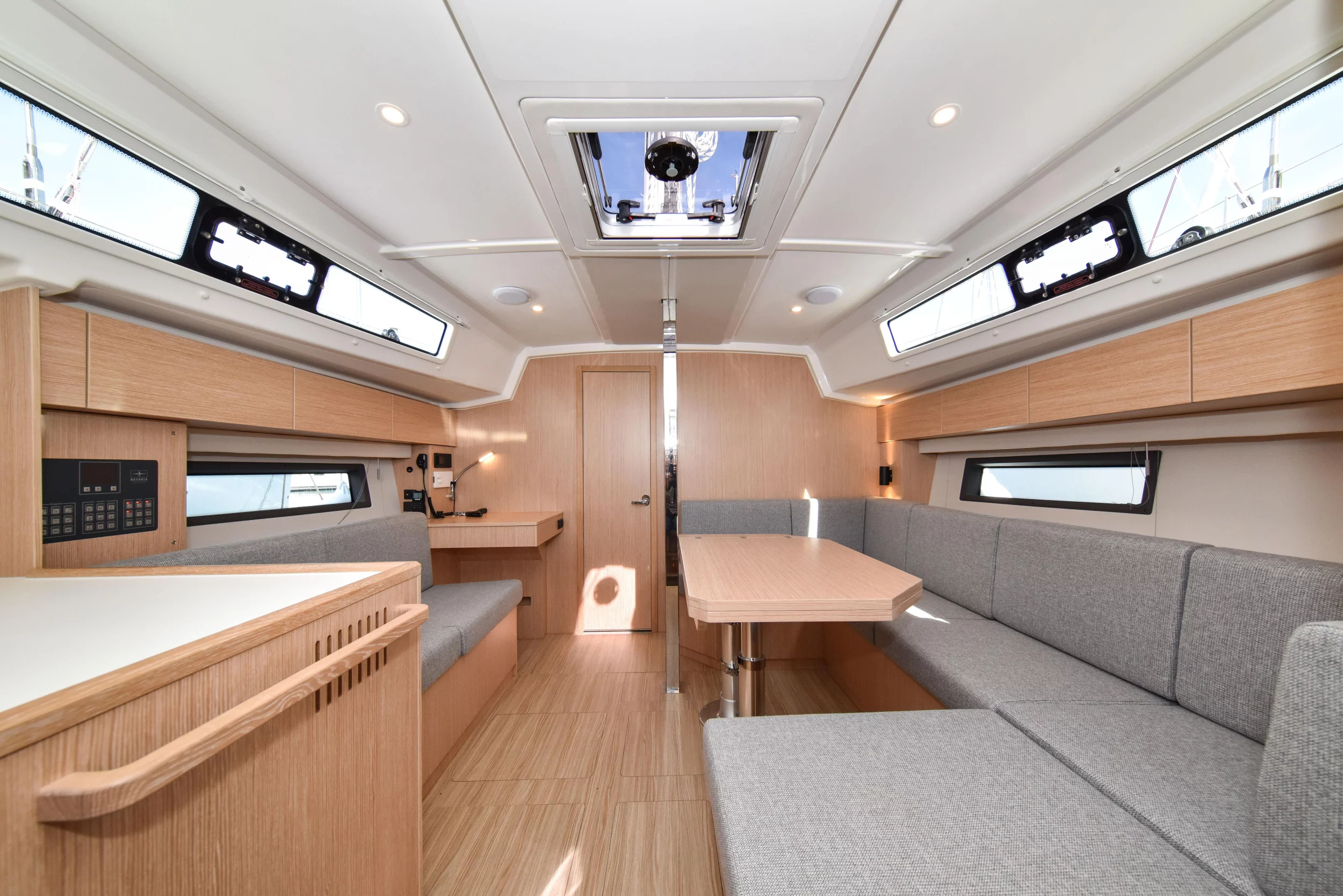 Bavaria C42 (Mauvic)  - 38