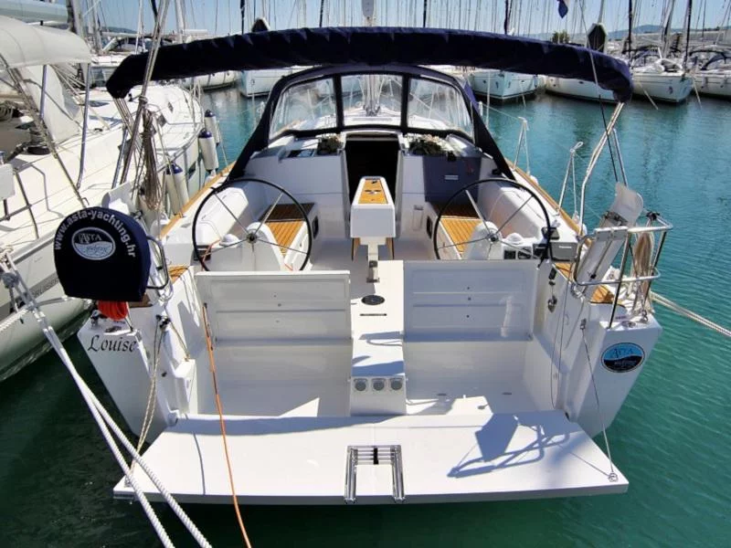 DUFOUR 382 BT (LOUISE)  - 12