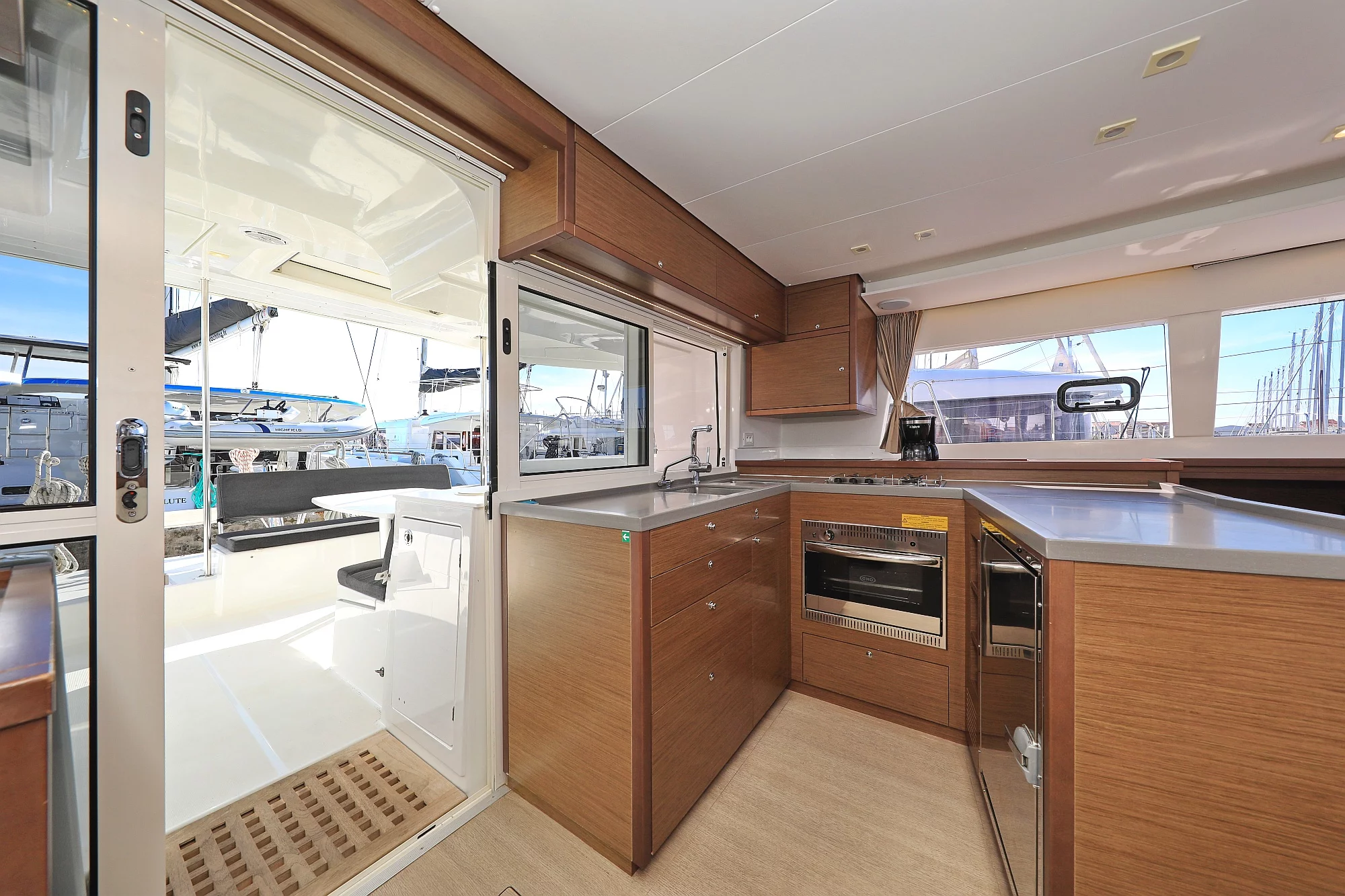 Lagoon 450 F (MUST HAVE)  - 1
